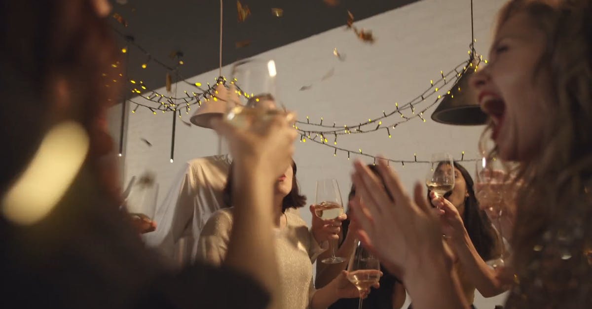 3188991|慢镜头拍摄年轻人喜悦聚会CC0视频素材插图 3188991|慢镜头拍摄年轻人喜悦聚会CC0视频素材插图