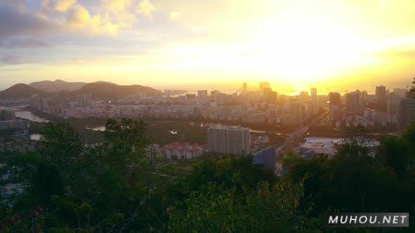 热带度假岛屿海南三亚的日出视频素材Tropical Holiday Island of Hainan in the South China Sea插图 热带度假岛屿海南三亚的日出视频素材Tropical Holiday Island of Hainan in the South China Sea插图
