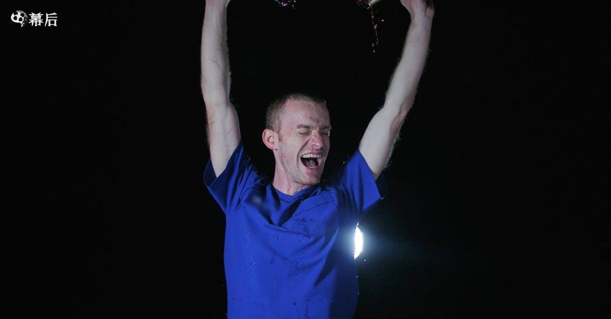 2387209|蓝衣服男性疯狂的慢动作实拍CC0视频素材插图