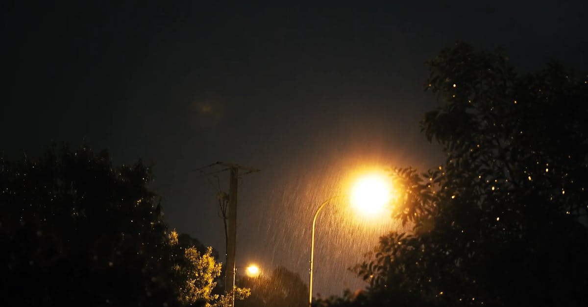 1484703|暴风雨闪电夜晚路灯CC0视频素材