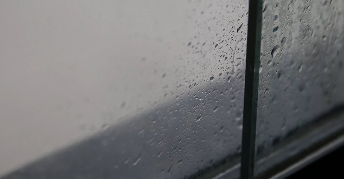 2094757|窗户上的雨滴下雨实拍CC0视频素材