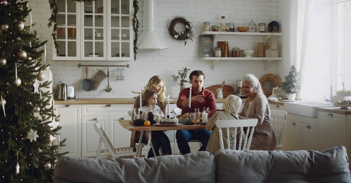 3197864|国外家庭一家人一起吃饭圣诞节CC0视频素材插图