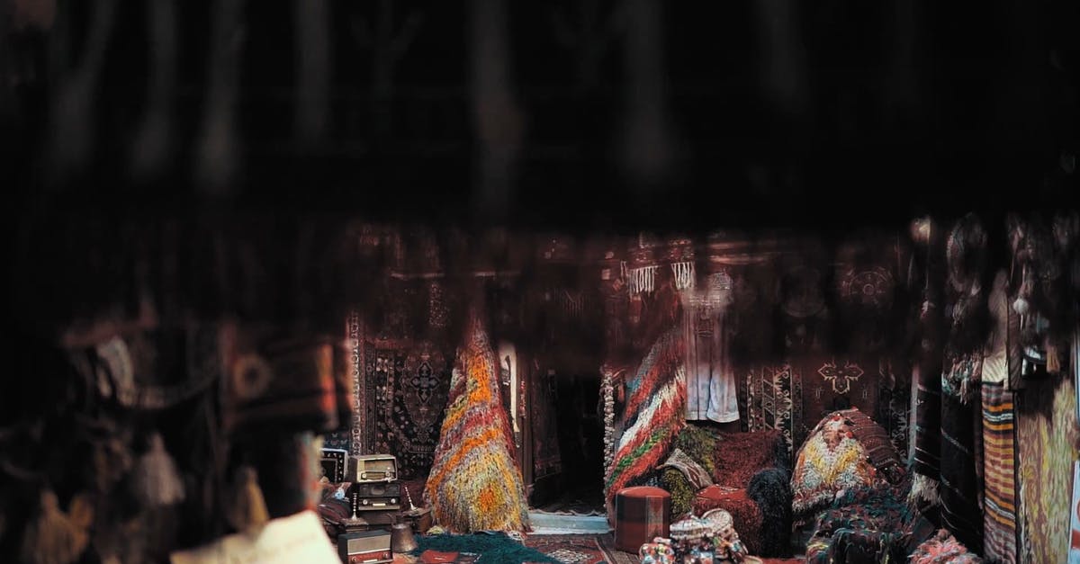 3115231|摩洛哥古董传统地毯商店CC0视频素材插图