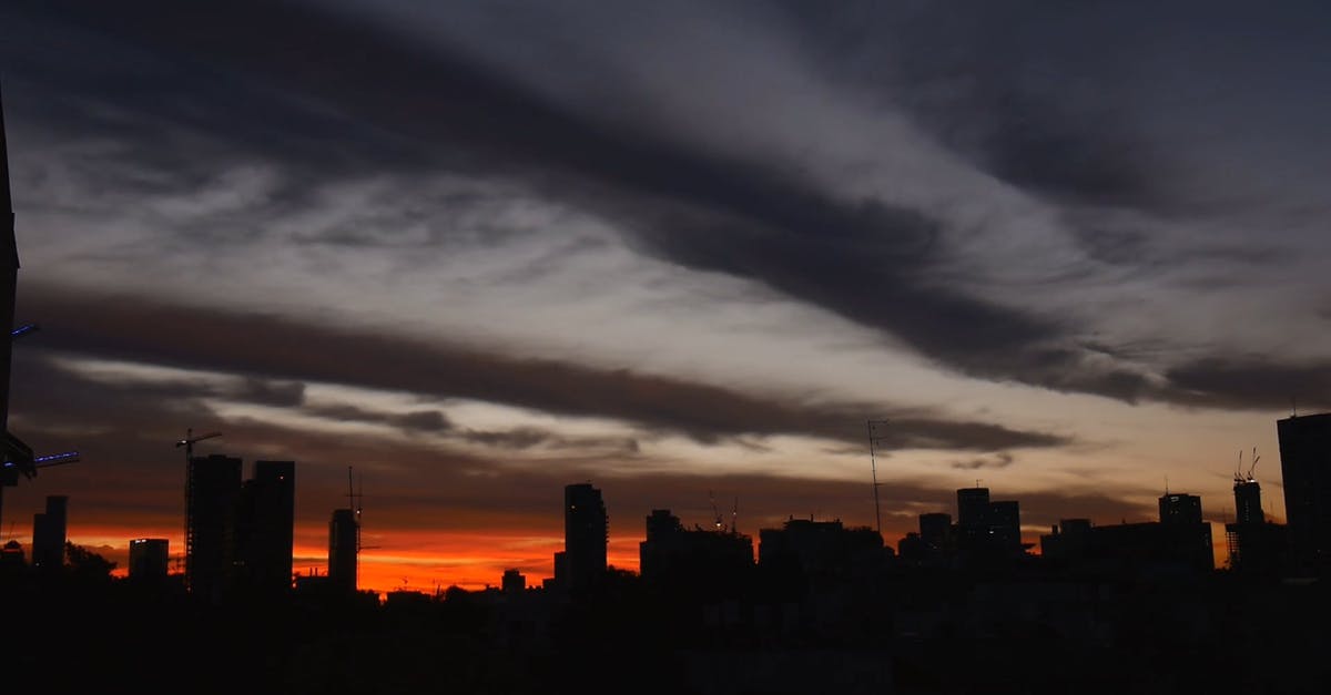 854738|建筑上空的乌云日出延时摄影CC0视频素材插图