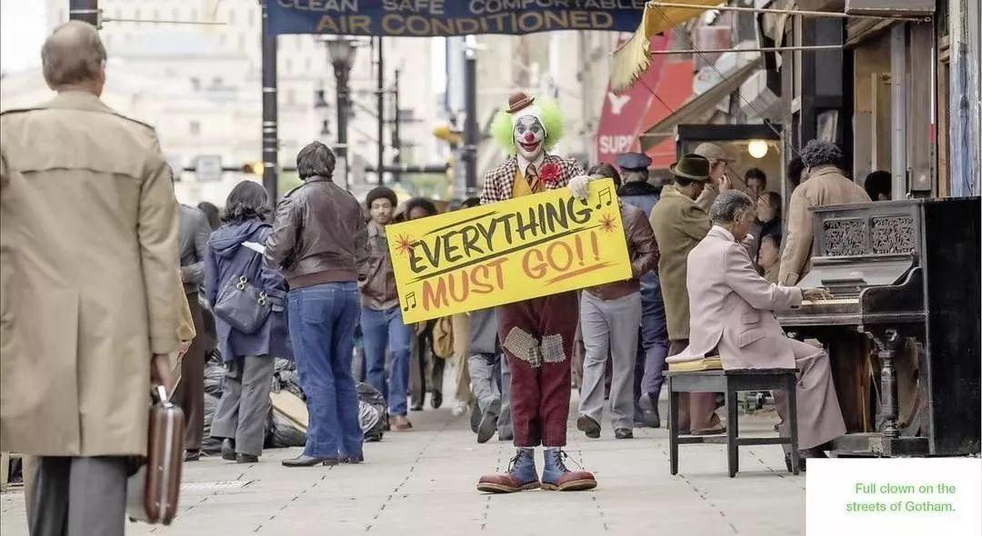 用镜头看见生活，其实我们都是“小丑”