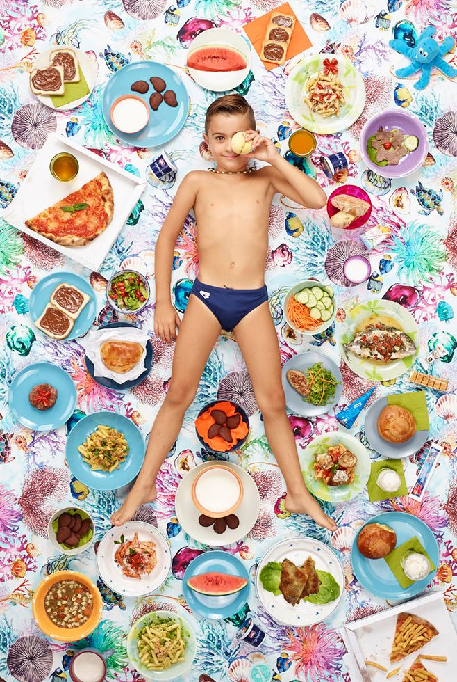 全球儿童食谱摄影：当原生态小岛日常饮食，也出现薯条汉堡