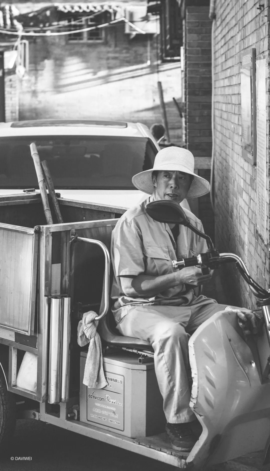 用镜头看见生活，其实我们都是“小丑”