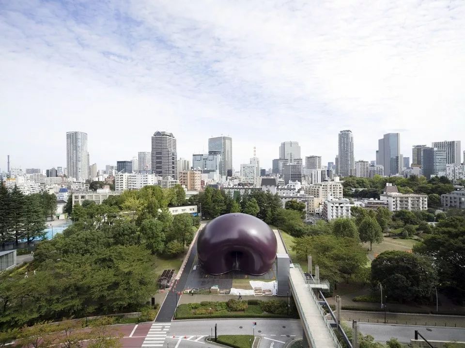 矶崎新：“未来的城市是一堆废墟。”