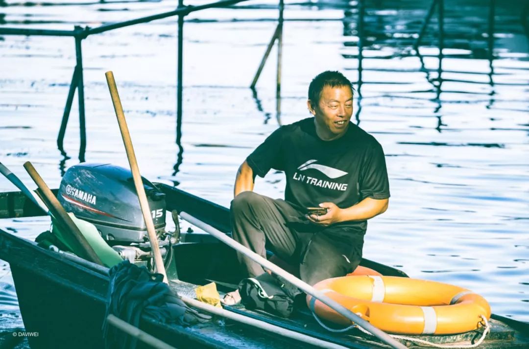 用镜头看见生活，其实我们都是“小丑”