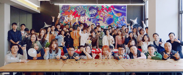 INFINI成立六周年，拍了一组“创意怪人”大片