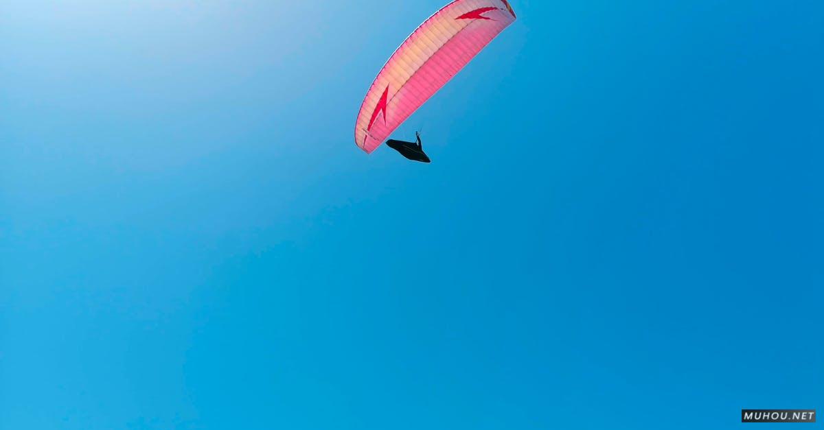 2313698|冒险运动滑翔伞运动员4KCC0视频素材