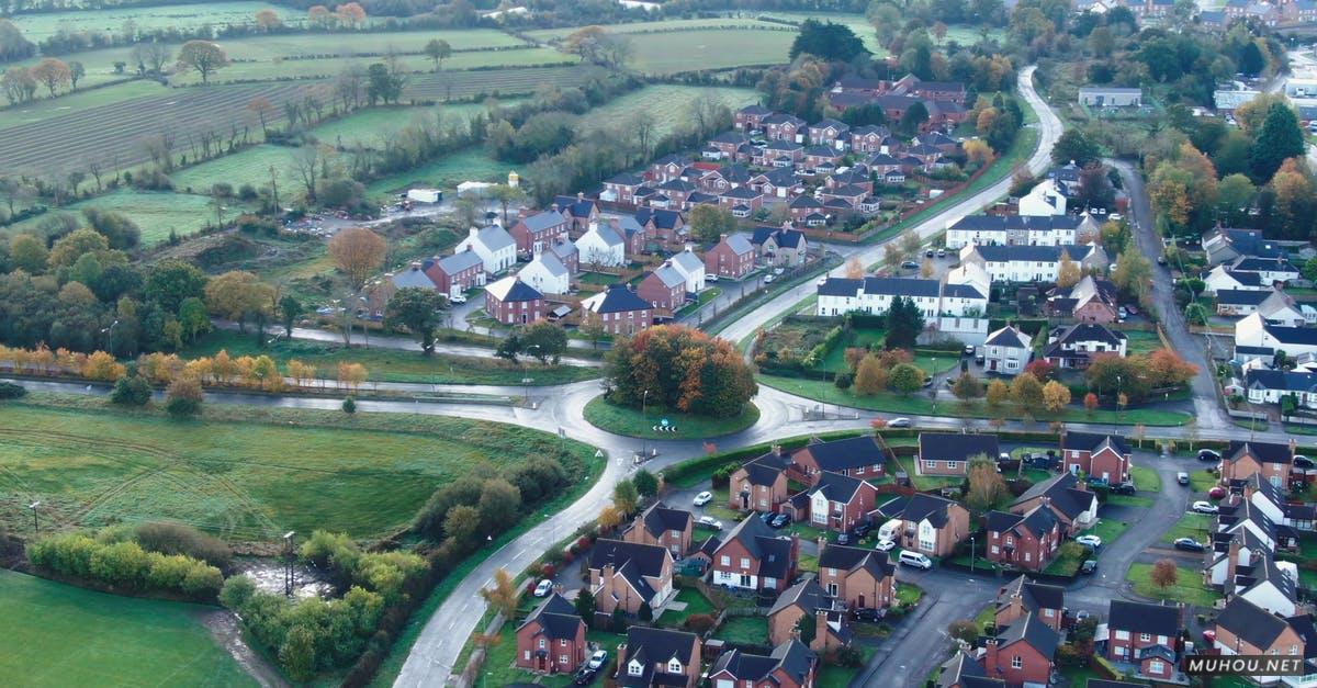 3151457|有关农田, 城镇, 道路的4KCC0视频素材插图