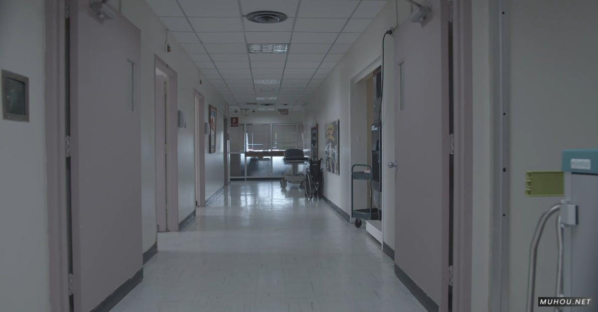 3192916|医院实验室的走廊指示牌CC0视频素材插图