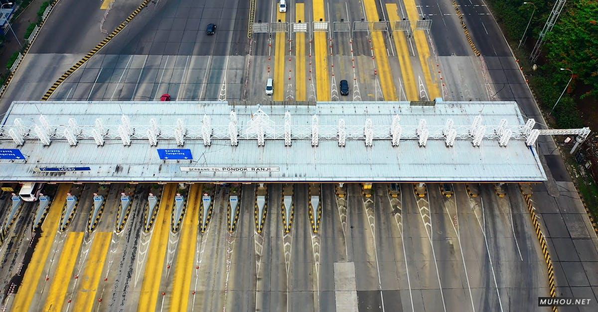 3324160|城市高速公路收费站大疆DJI拍摄的4KCC0视频素材插图