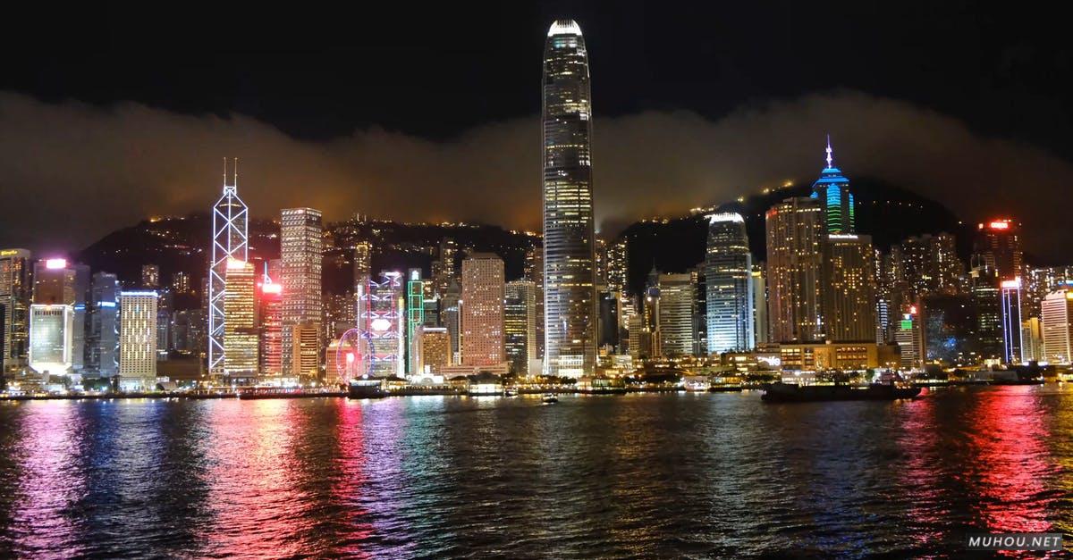 2856781|香港夜晚海湾渡船, 摩天大楼景观的4KCC0视频素材插图