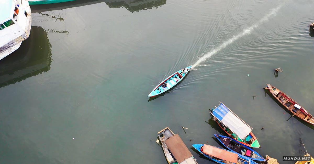 3360297|印尼海湾港口码头渔船大疆DJI拍摄的4KCC0视频素材插图