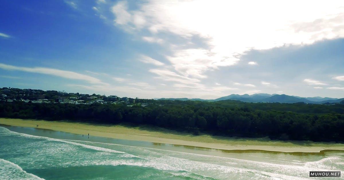 2851009|航拍海岸边的森林4KCC0视频素材插图