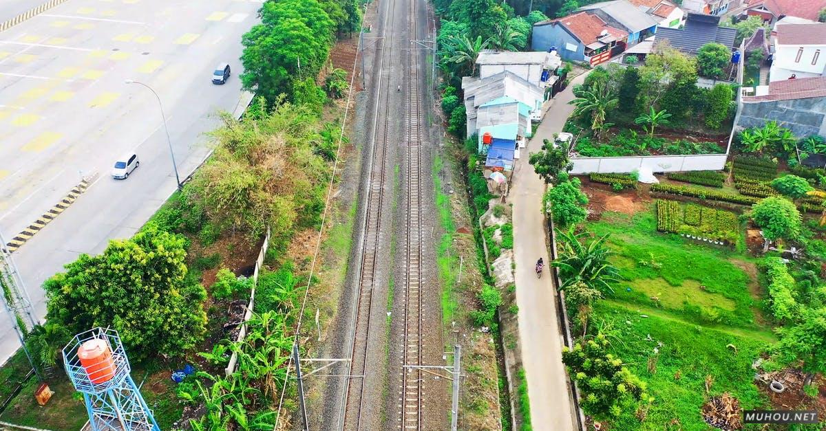 3324161|航拍印尼的铁路轨道4KCC0视频素材插图