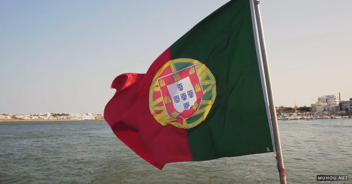 3505387|海边的葡萄牙国旗挥动CC0视频素材