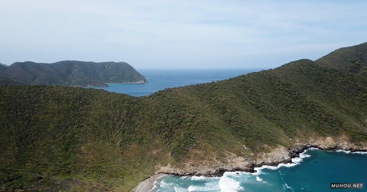 3573380航拍山谷天际线海岸线4KCC0视频素材插图