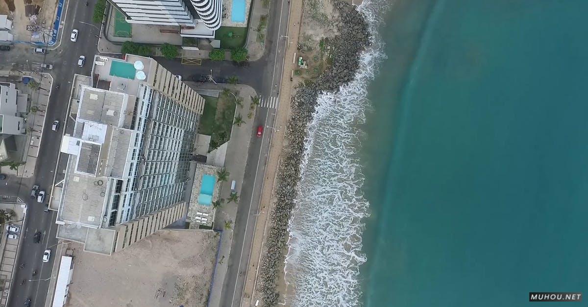 2096552|航拍海边的城市海岸俯拍CC0视频素材插图
