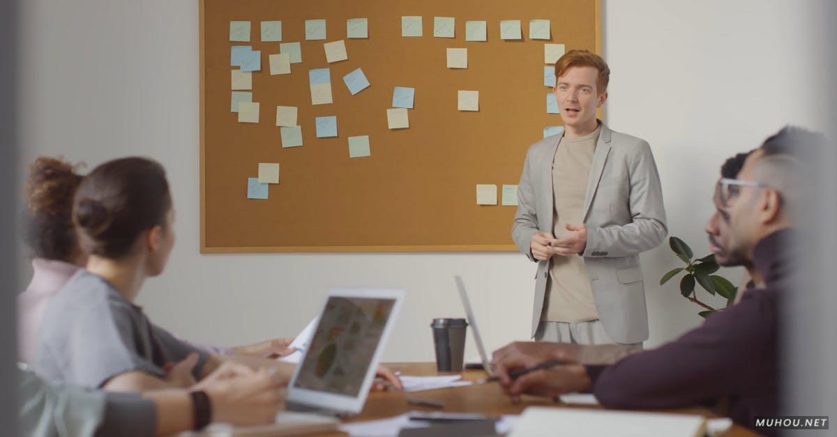 3253106|有关召开商务会议研讨的4KCC0视频素材插图