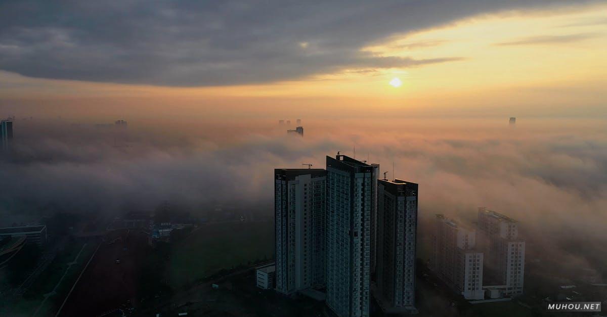 3653288|航拍美丽的城市上空云层日出4k视频素材插图