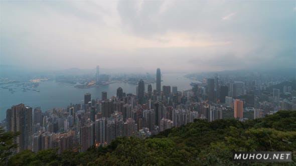 中国香港维多利亚港口 | 香港湾上空的日出实拍视频素材Hong Kong, China | Sunrise over the bay of Hong Kong插图
