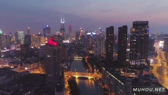 上海城市在晚上。黄埔城市景观航拍视频素材Shanghai City at Night. Huangpu Cityscape. China. Aerial Shot插图