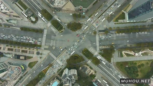 中国上海复杂的十字路口4K视频Complex Crossroads in Shanghai, China. Aerial Vertical Top-Down View插图