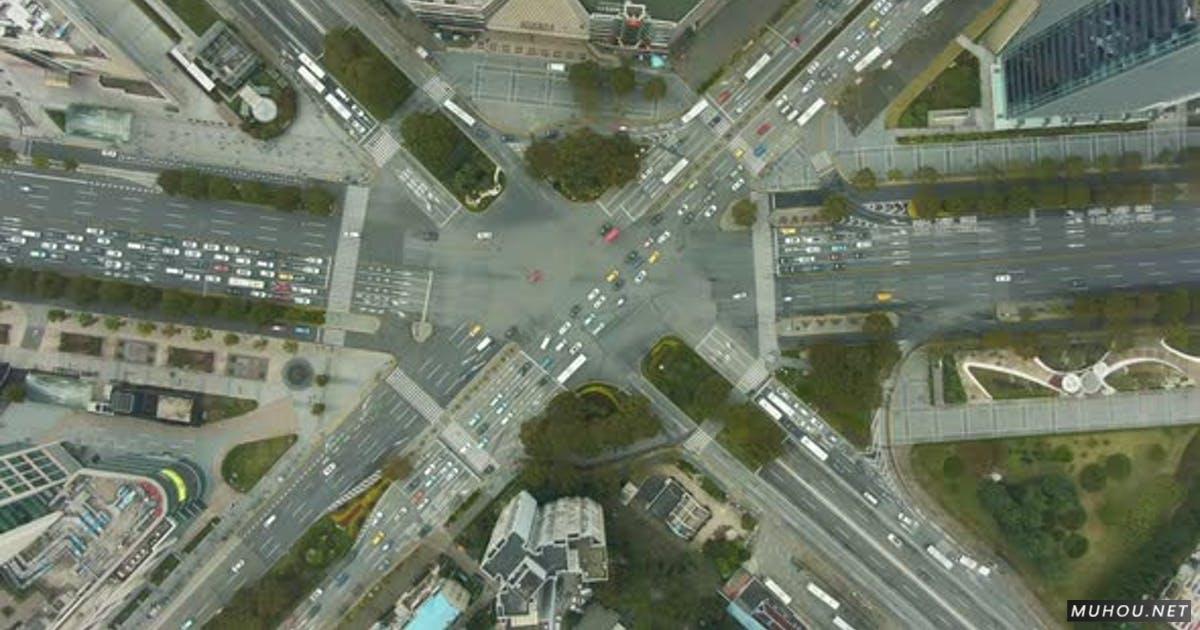 中国上海复杂的十字路口4K视频Complex Crossroads in Shanghai, China. Aerial Vertical Top-Down View