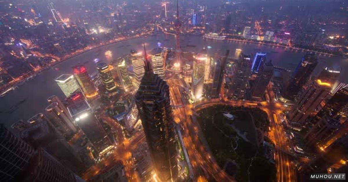 延时摄影俯瞰中国上海的金茂大厦