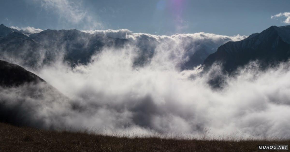 山中云层之上云雾4k延时摄影视频素材