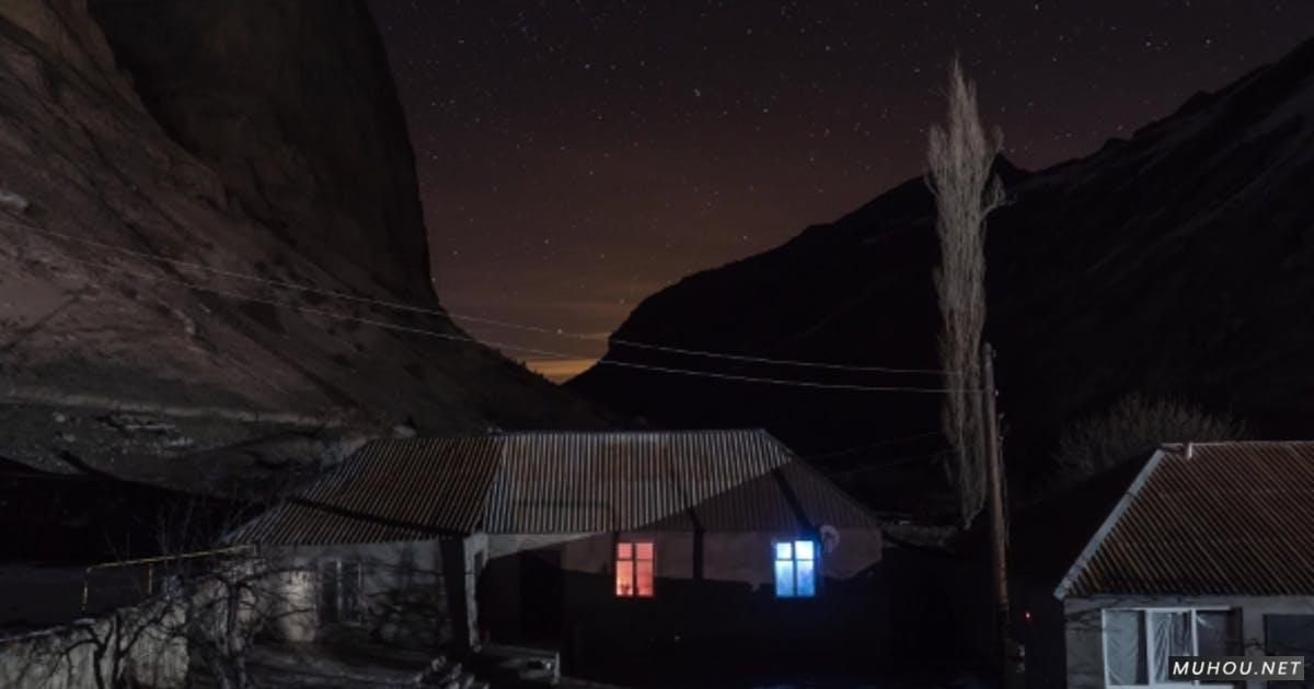 群星在山里的村庄星空延时摄影视频素材