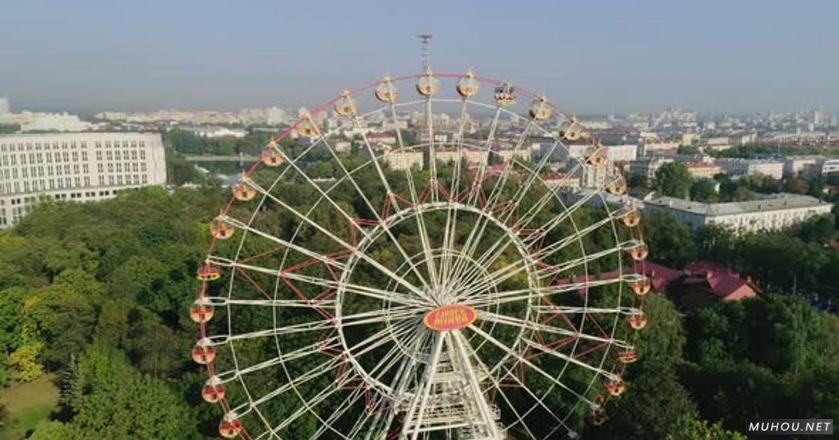 游乐园明斯克白俄罗斯城市公园明斯克的景点摩天轮，空中无人机4k视频素材