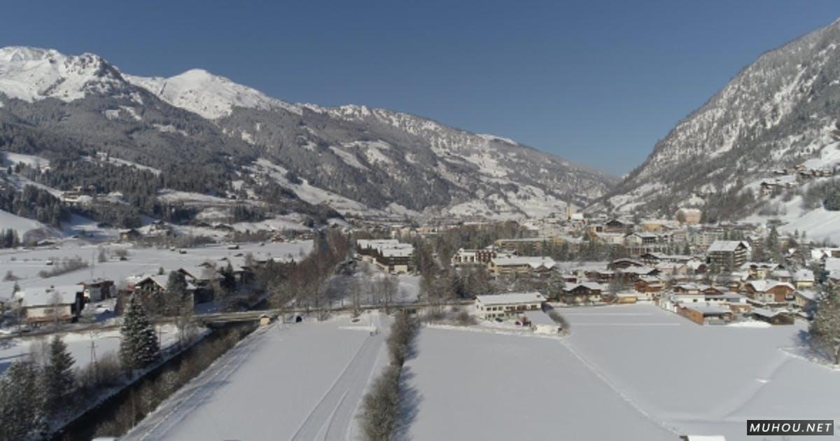 奥地利小城鸟瞰航拍冬季城市视频素材