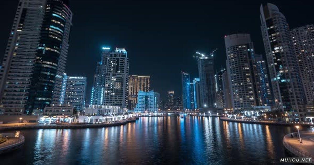 缩略图迪拜码头的夜晚延时摄影视频素材