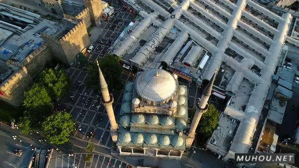 清真寺鸟瞰航拍市中心4k视频素材插图