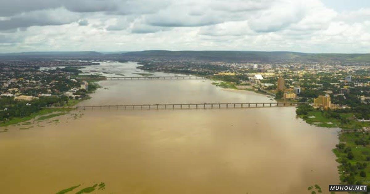 非洲马里城市和河流鸟瞰4k视频素材