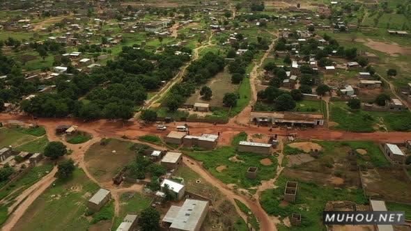 非洲马里村庄鸟瞰屋顶2k航拍视频素材插图