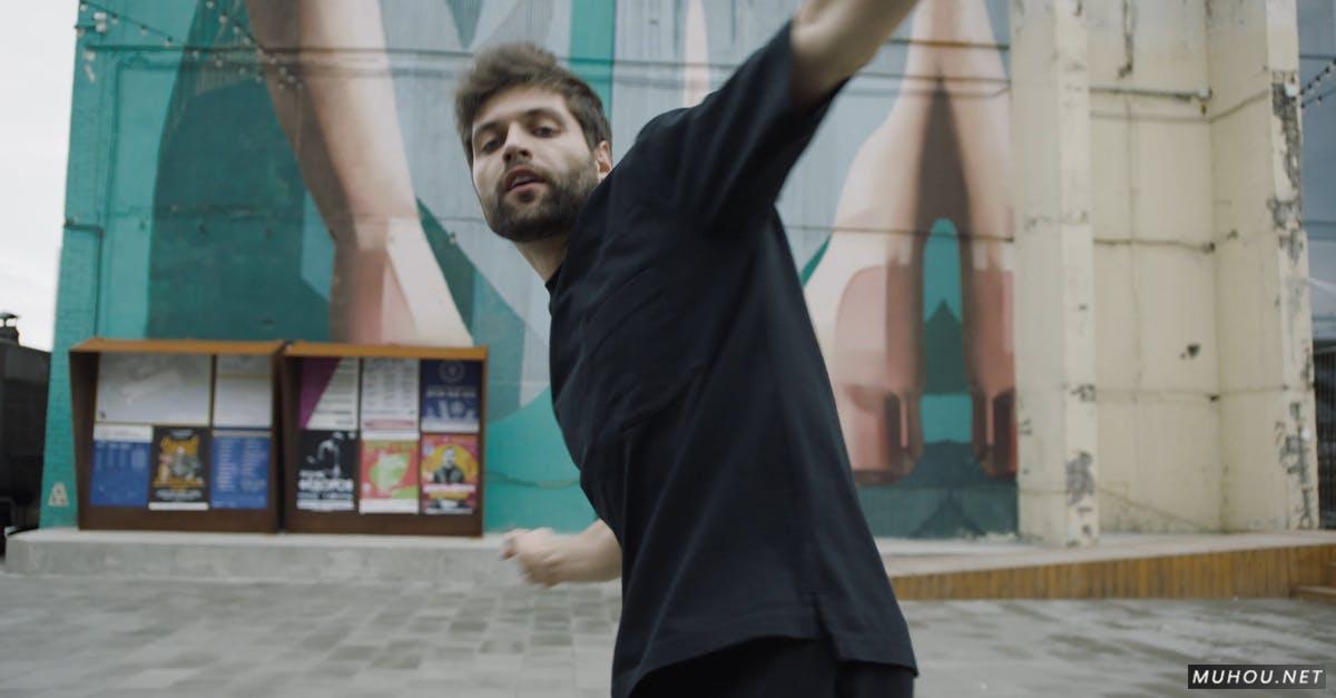 涂鸦街头男人嘻哈街舞跳舞4k高清CC0视频素材