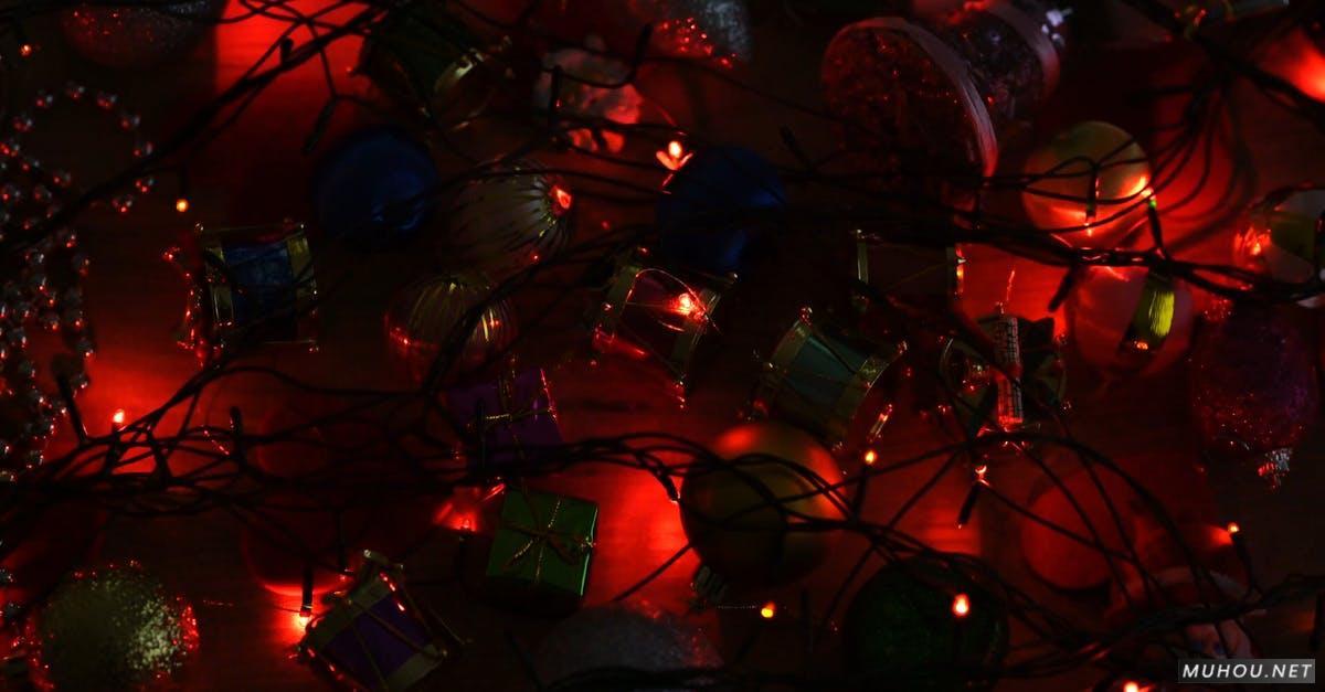 圣诞饰品装饰灯光元素4k实拍CC0视频素材插图