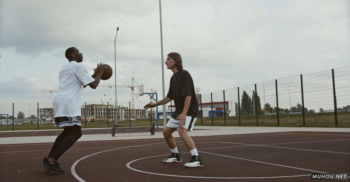 篮球场两个男人篮球运动高清CC0视频素材