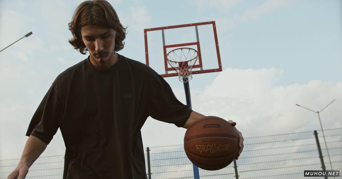 篮球运动男人仰拍4k高清CC0视频素材