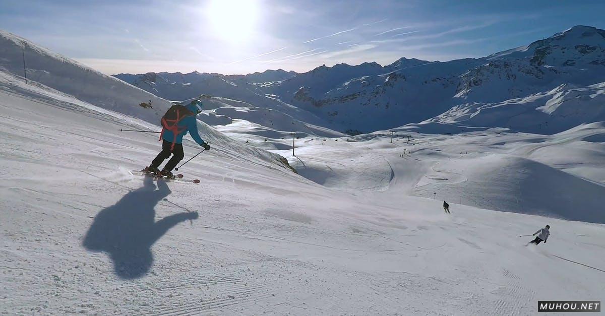 冒险高山山坡滑雪场运动4k高清CC0视频素材插图