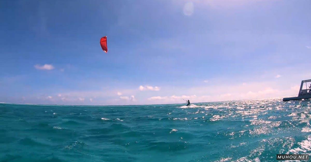 滑翔伞冒险水上运动2kCC0视频素材