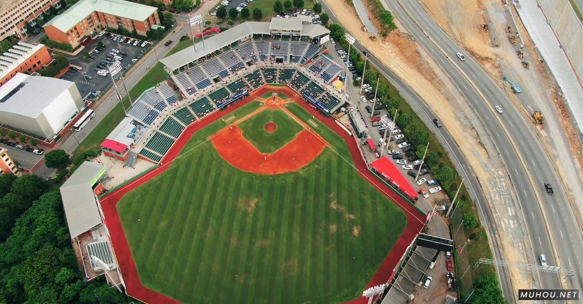 棒球场的鸟瞰图航拍空中镜头4k CC0视频素材插图