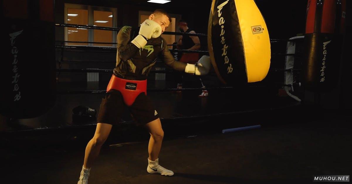 拳击运动男人在健身房高清CC0视频素材插图