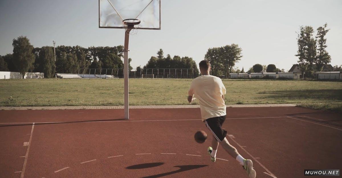 男人投球上篮篮球运动高清CC0视频素材插图