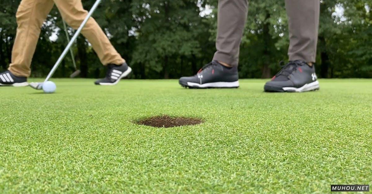 高尔夫球打球进洞特写高清CC0视频素材插图